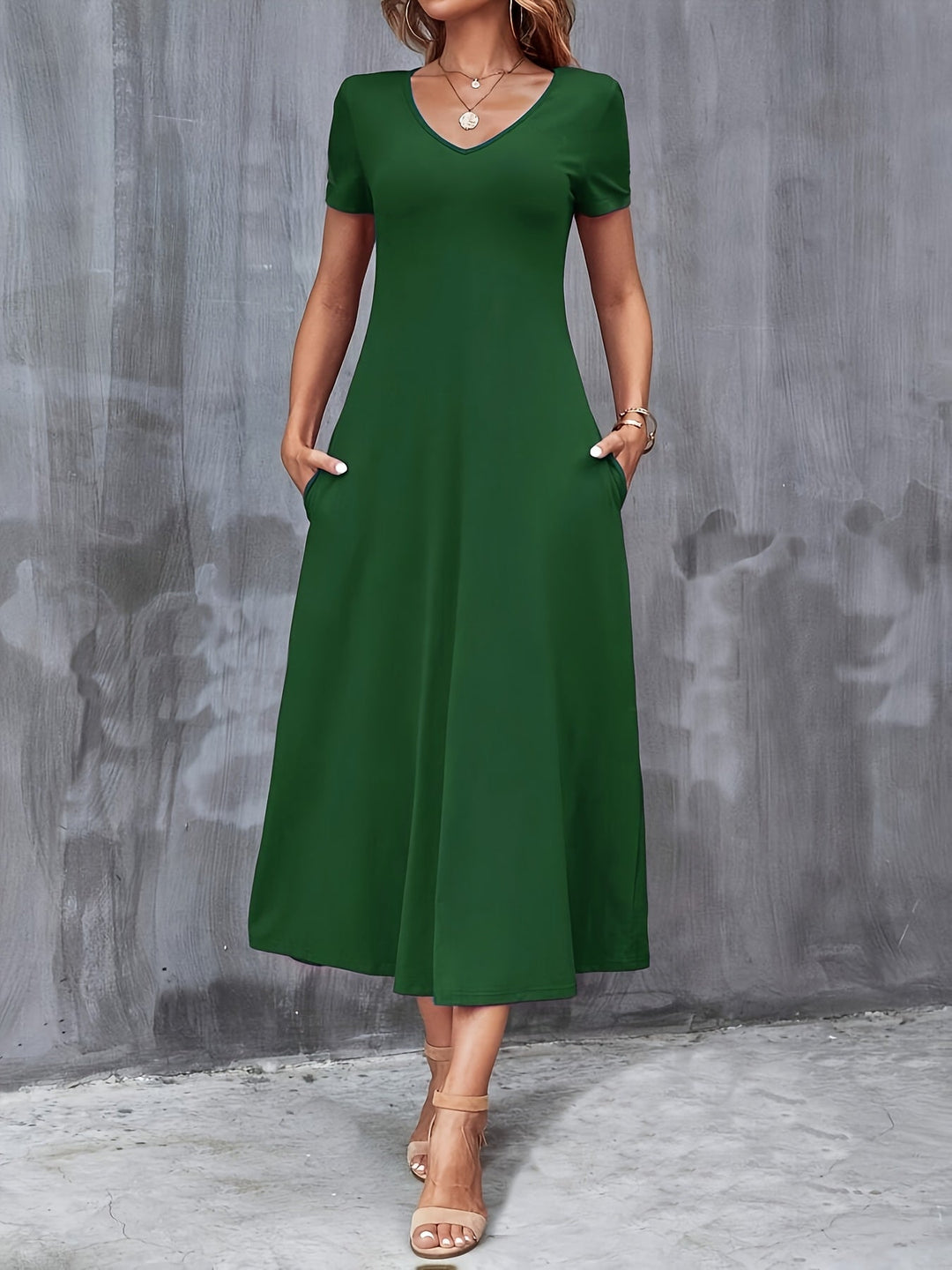 Eleganz Charlotte – Fließendes Kleid