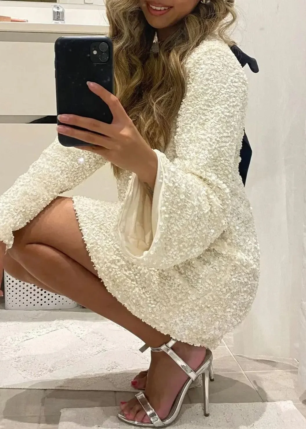Chloe | Schleife Texturiertes Minikleid